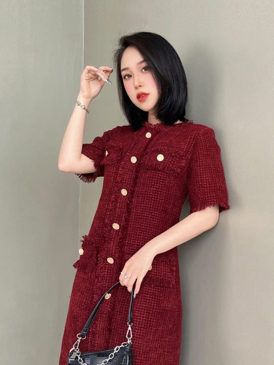 Đầm dạ tweed đỏ rượu vang cúc đồng