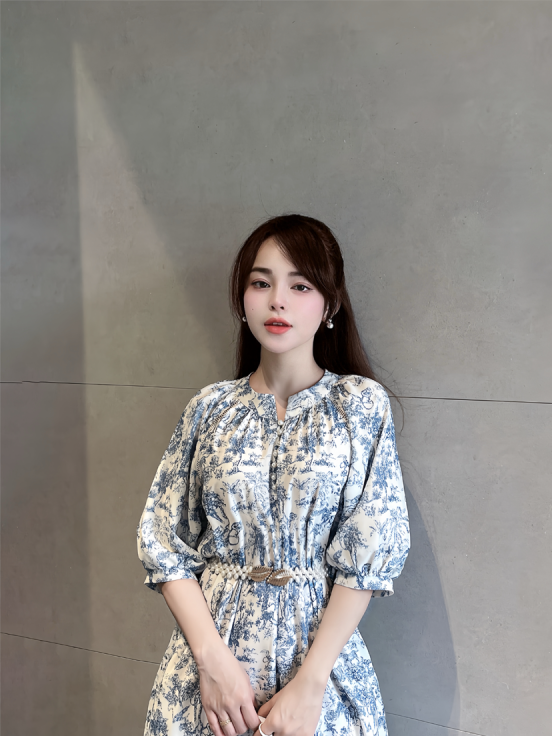 Đầm silk xanh cổ tàu đuôi cá