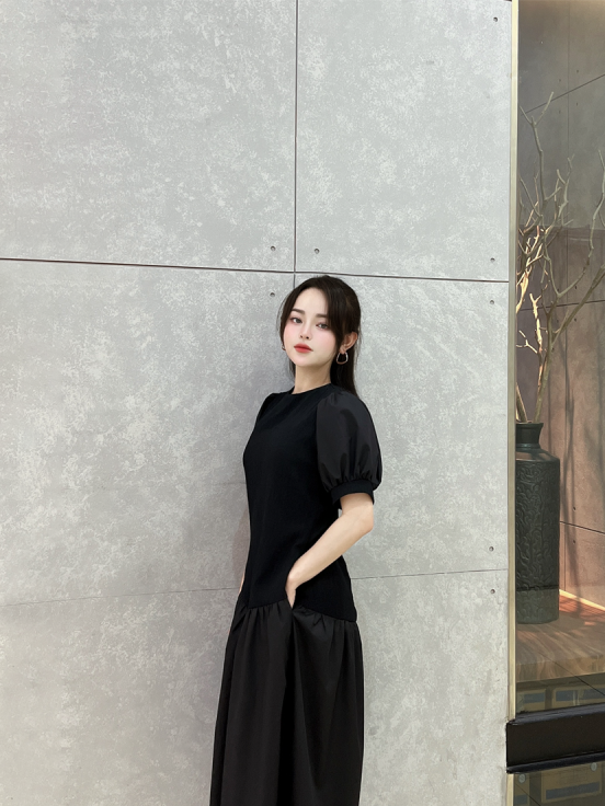 Đầm xốp nhăn tay bồng