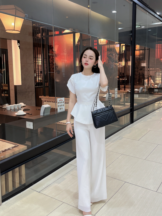 Set nhuyễn phối quần dập ly - trắng