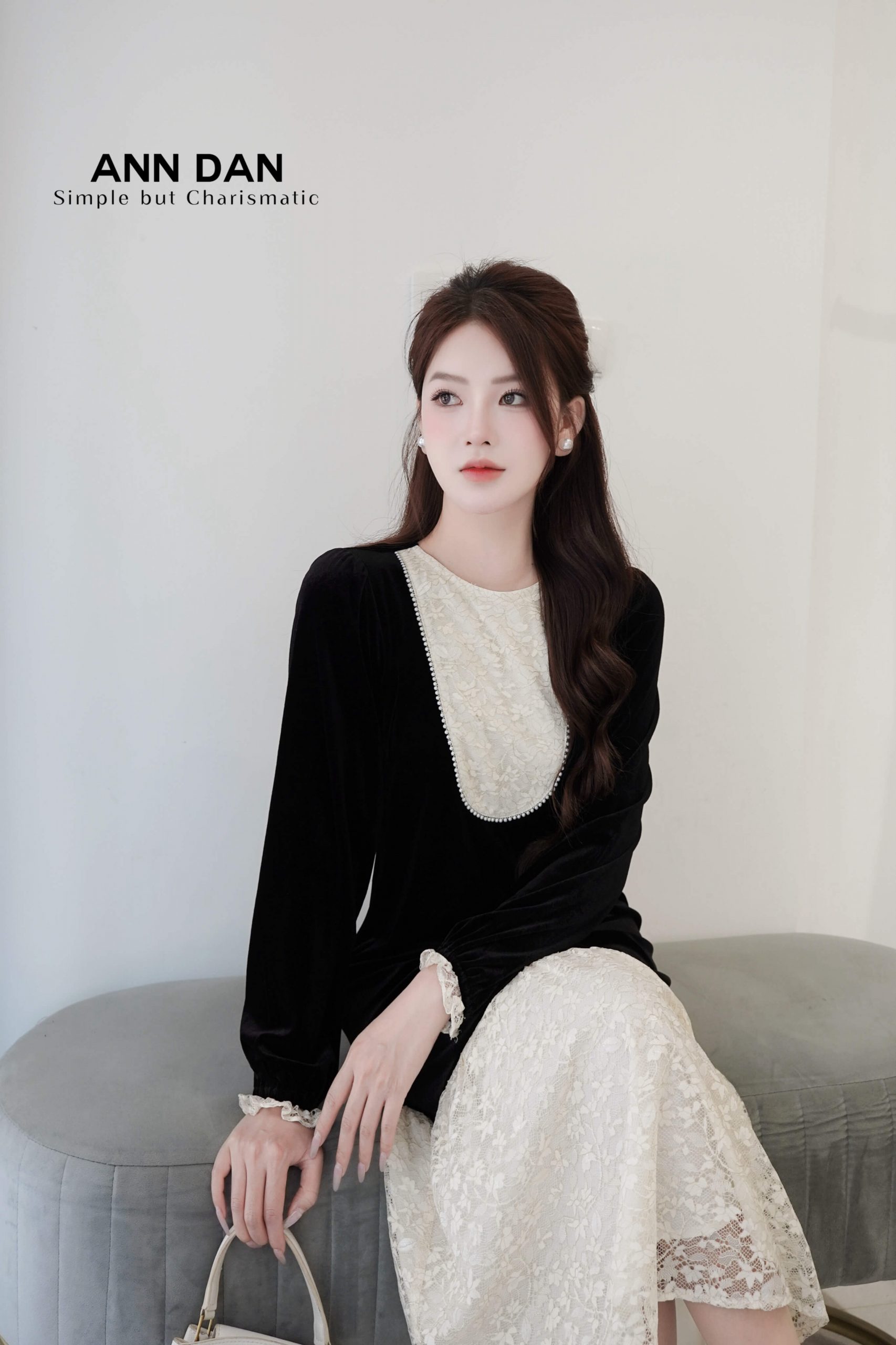 Đầm nhung ren đuôi cá – Đen