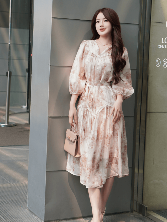 Đầm tơ hoa nâu phối ren