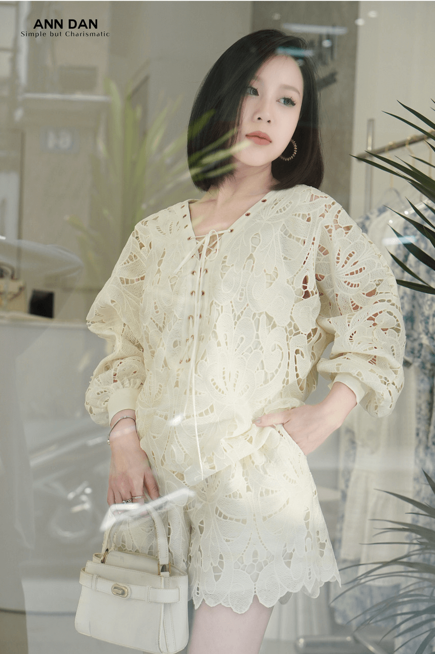 Set ren dệt dây cổ