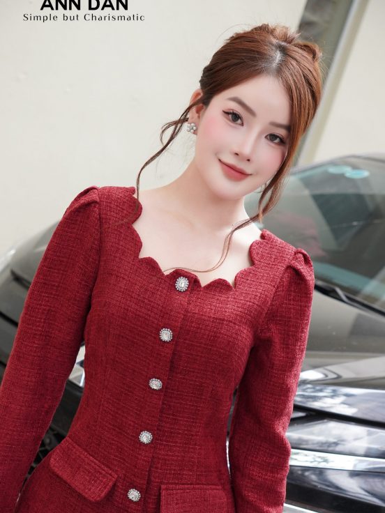 Váy Dạ Tweed Cổ Vuông Cúc Đá