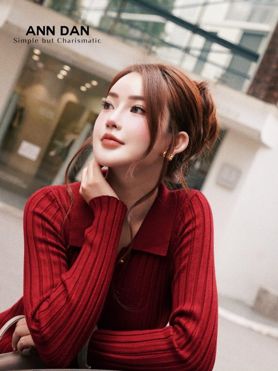 Đầm len tăm xòe cổ Đức