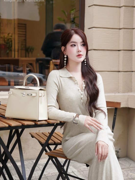 Váy len cổ bẻ cúc chéo 