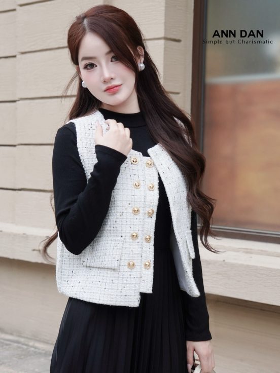 Set gile dạ khuy vàng