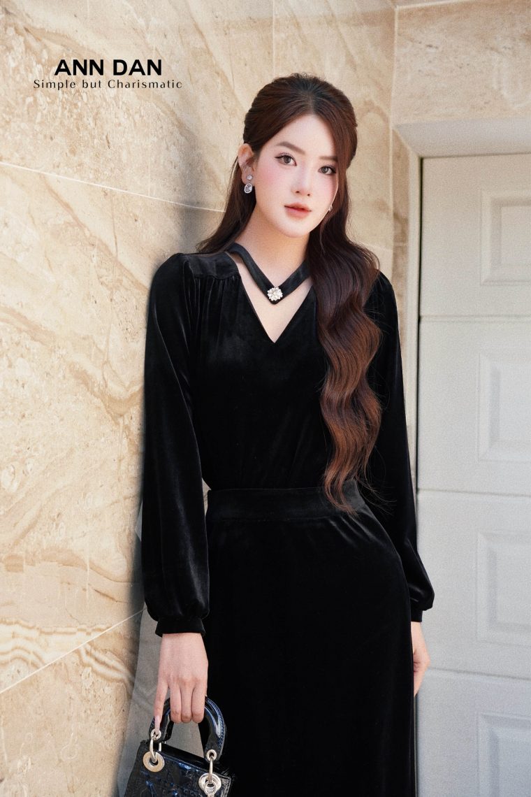 set nhung đen cổ đính đá