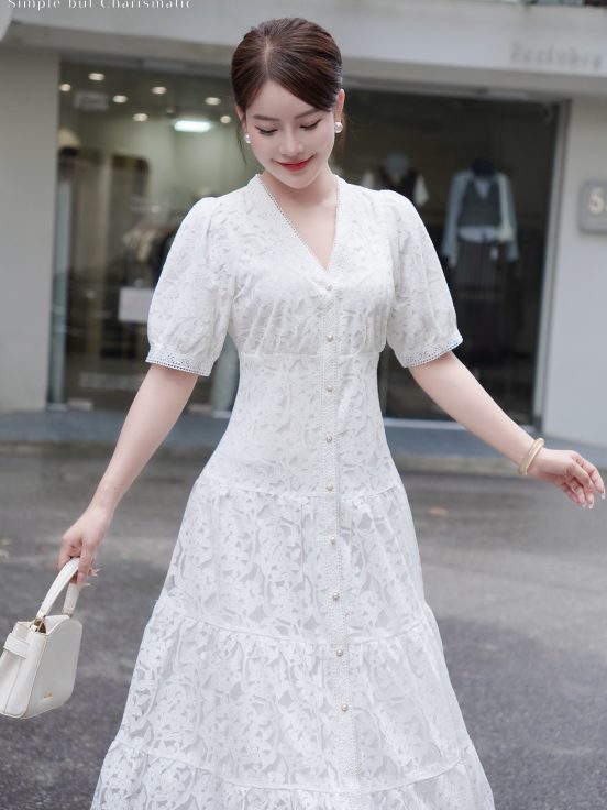 đầm ren cú ngọc cổ tim