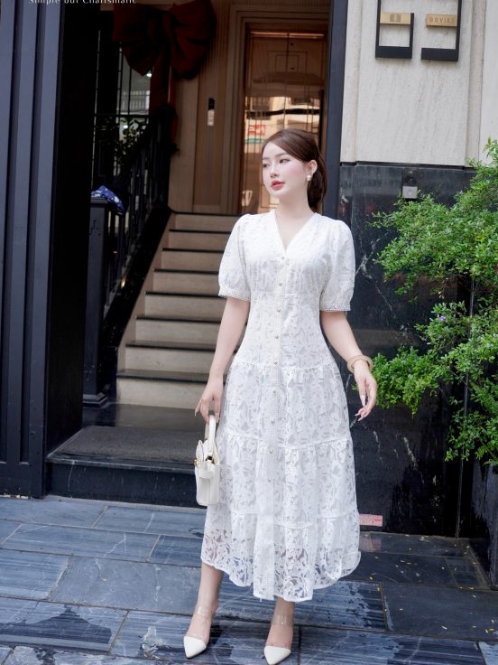 đầm ren cú ngọc cổ tim 1