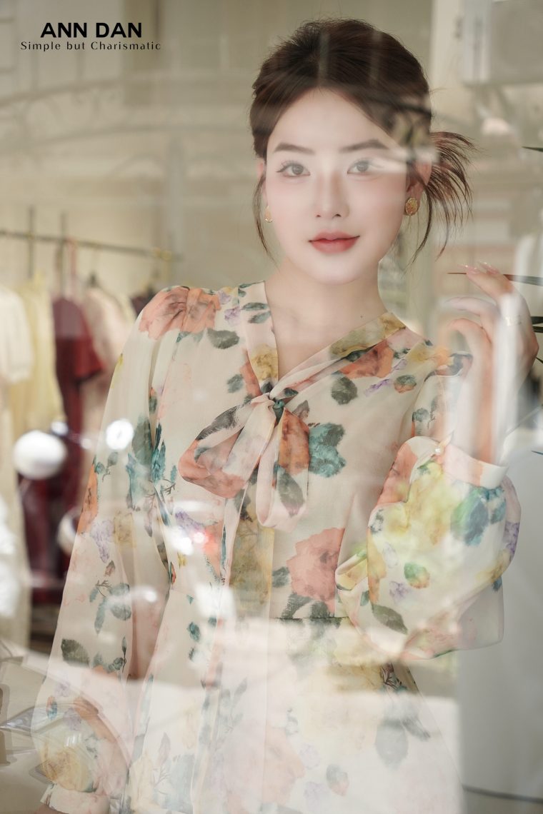 Đầm lụa tơ xước hoa phai nơ cổ 1