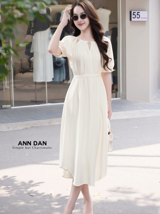 Đầm đũi xước cổ vòng