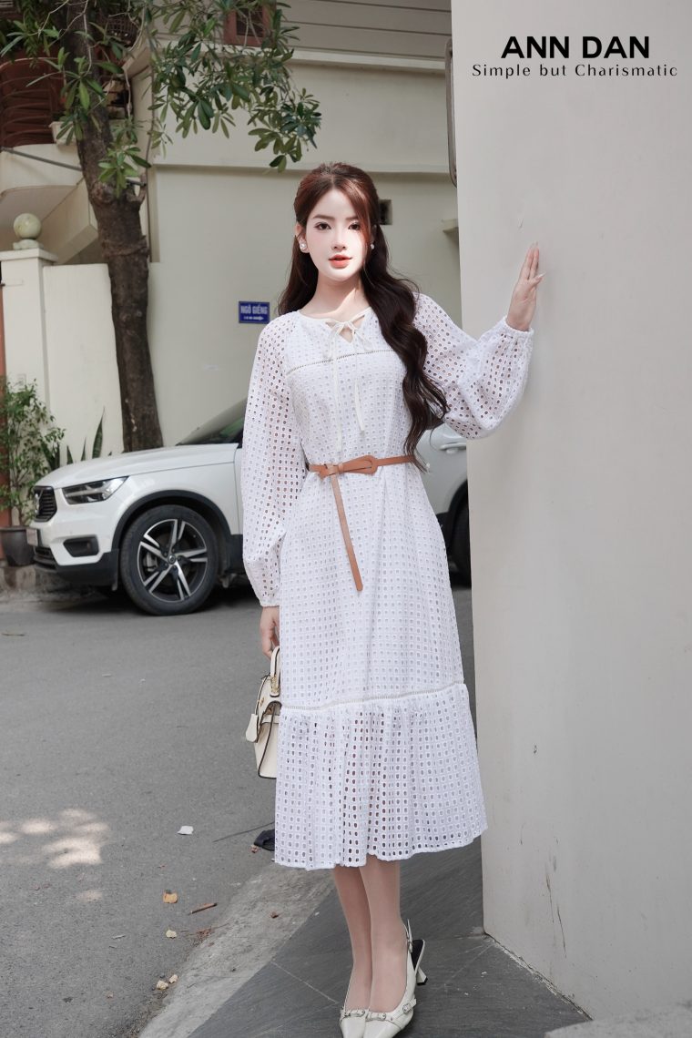 Đầm boy thêu phối ren đai da nâu 5