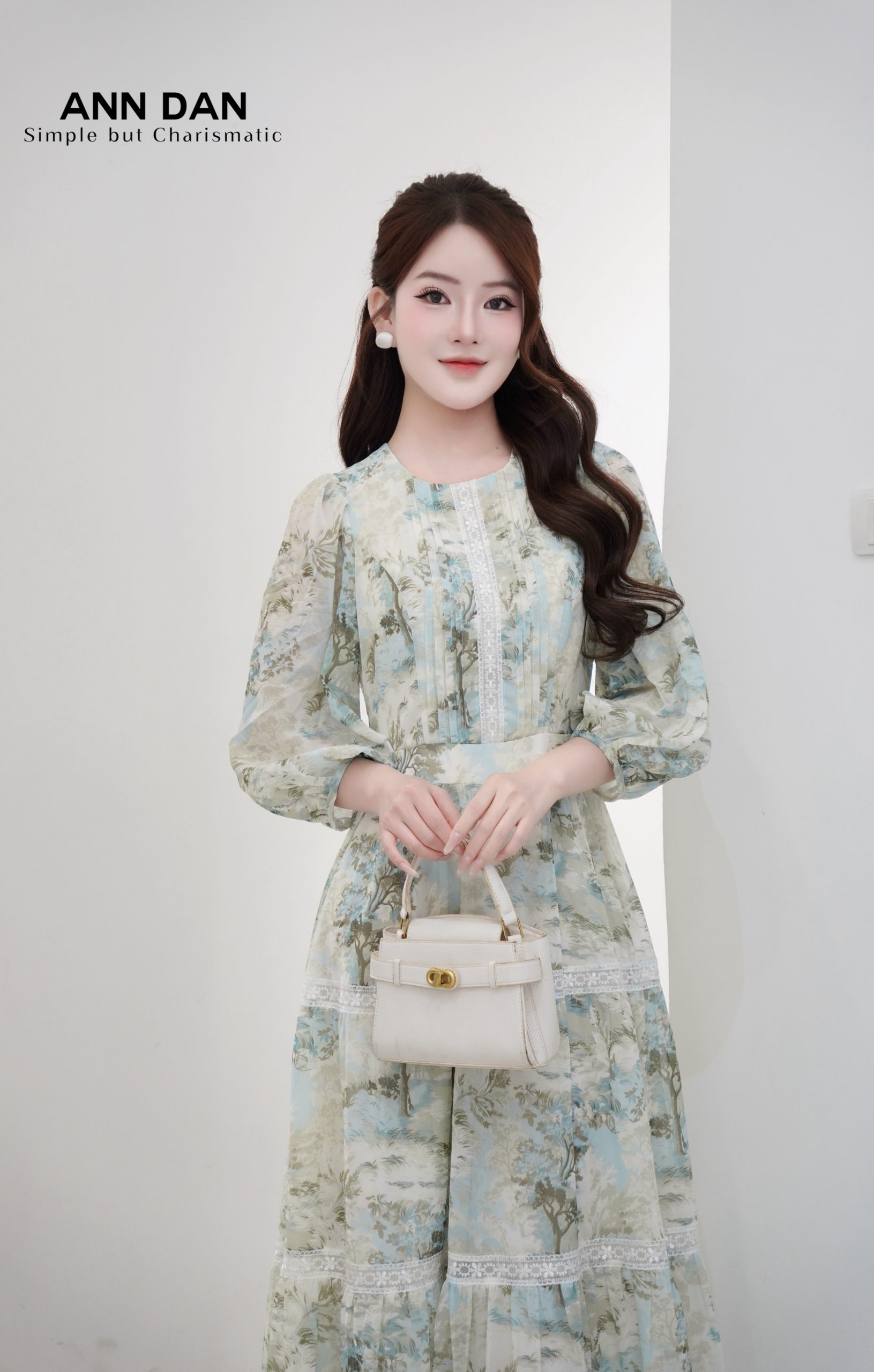 Đầm silk Nhật họa tiết chun eo phối ren xanh