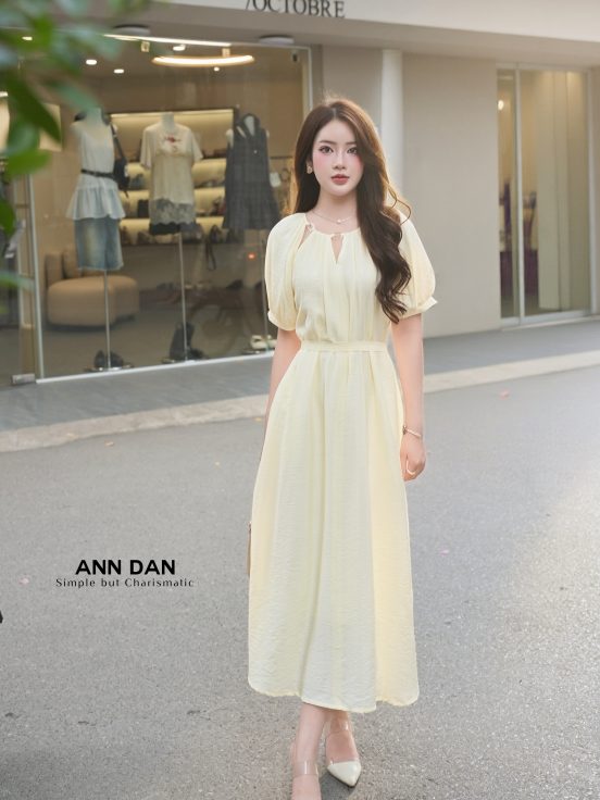 Đầm đũi xước cổ vòng 1