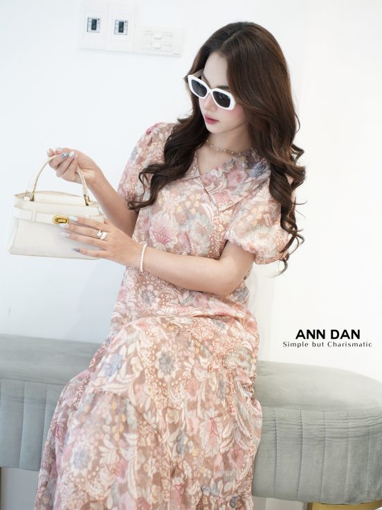Đầm tơ xước cổ sen vuông