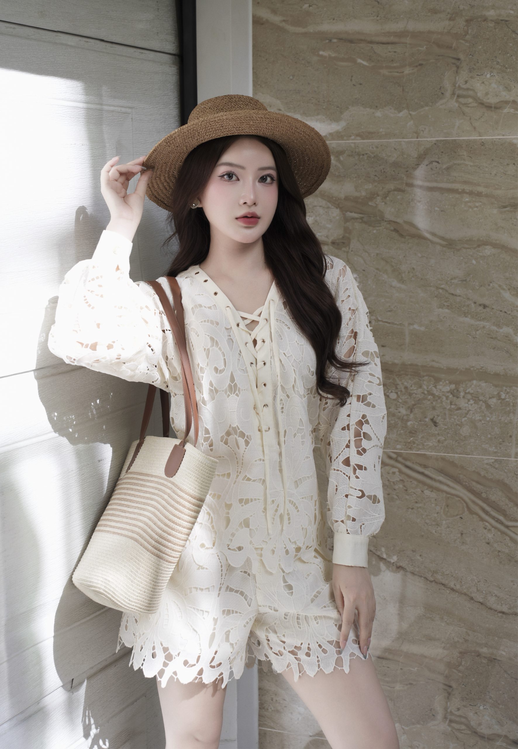 Set ren dệt dây cổ