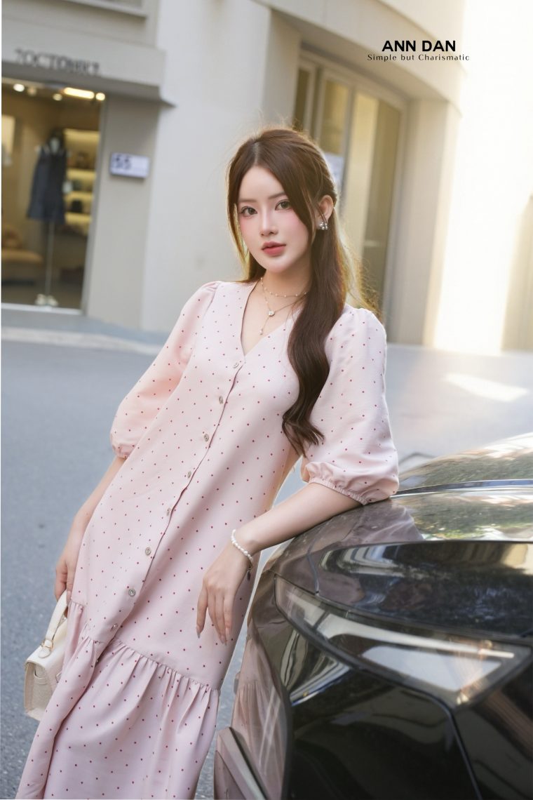 Đầm thô cotton cổ tim chấm bi m