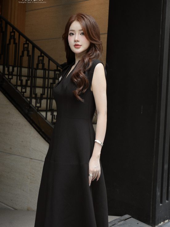 Đầm tuyết mưa đen cổ tim ư