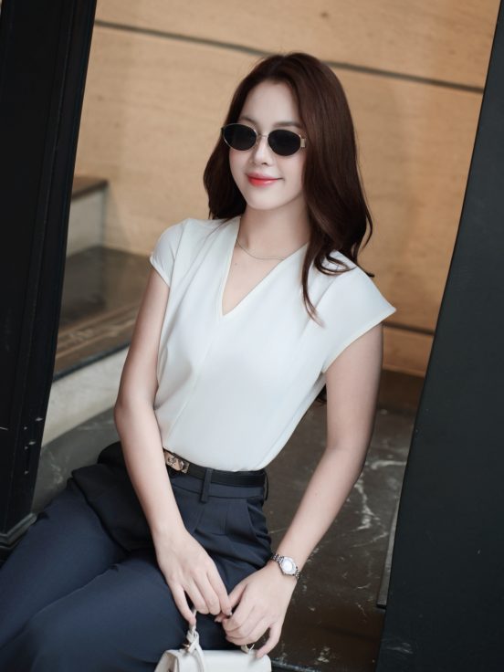 Áo thô cotton Nhật cổ V -