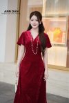 Đầm nhung loang cổ V - Đỏ