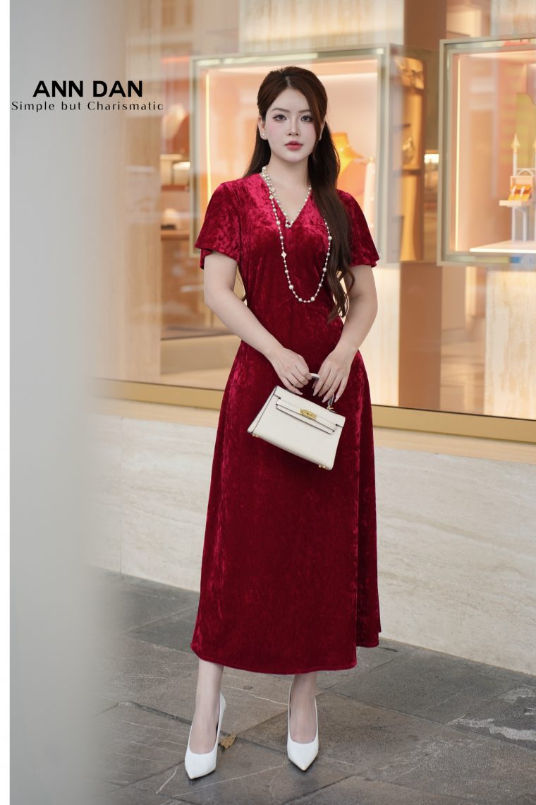 Đầm nhung loang cổ V